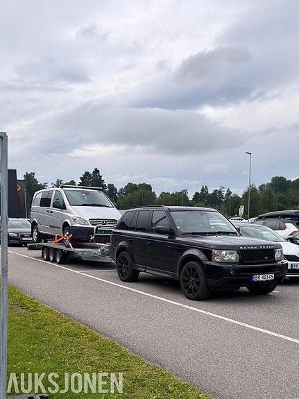 Land Rover Range Rover Sport 22 of 22