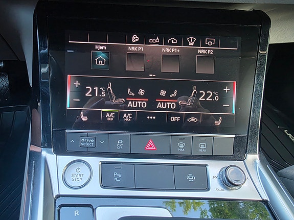Audi e-tron 13 of 21