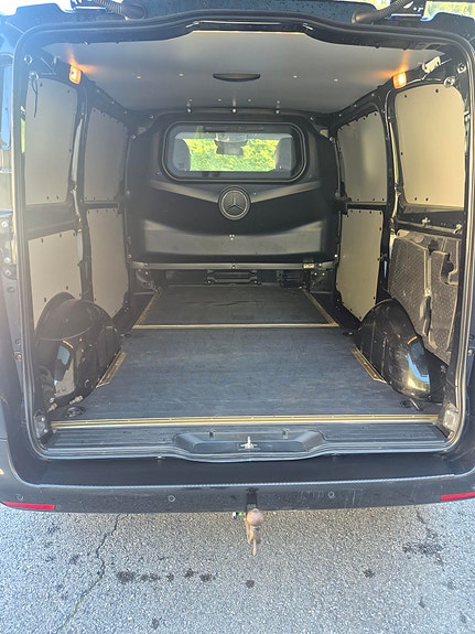 Mercedes-Benz Vito 119 19 of 25