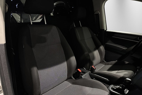 Volkswagen Caddy Maxi 27 of 30