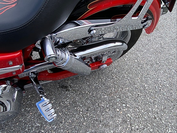 Harley-Davidson FXDSE Dyna Screamin Eagle 6 of 7