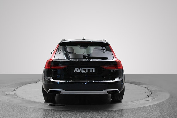 Volvo V90 Cross Country 5 of 30