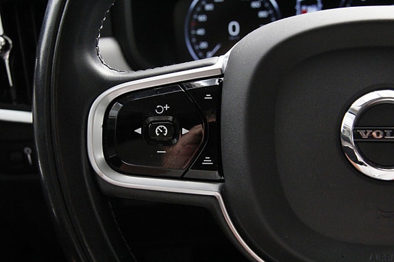 Volvo V90 Cross Country 22 of 30