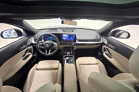 BMW iX2 20 of 30