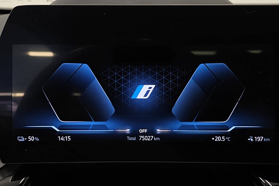 BMW iX2 26 of 30