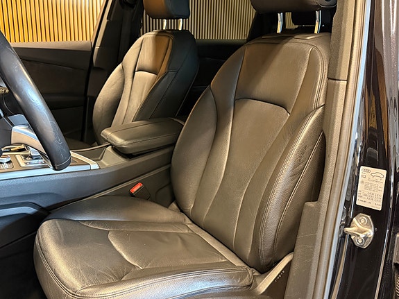 Audi Q7 12 of 26