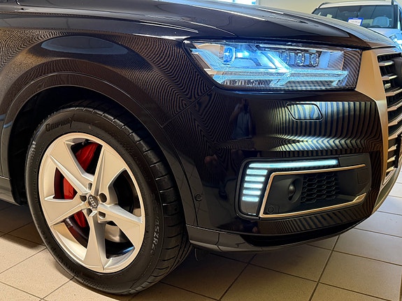 Audi Q7 10 of 26