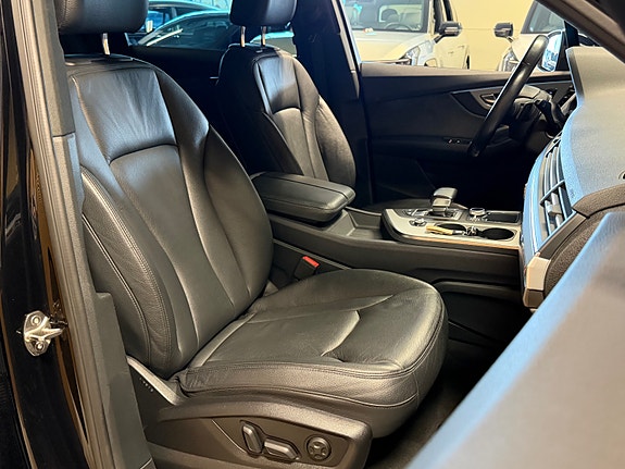 Audi Q7 26 of 26