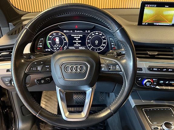 Audi Q7 15 of 26