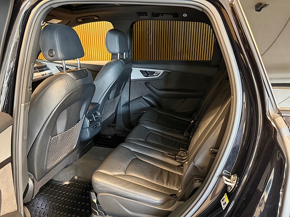 Audi Q7 19 of 26