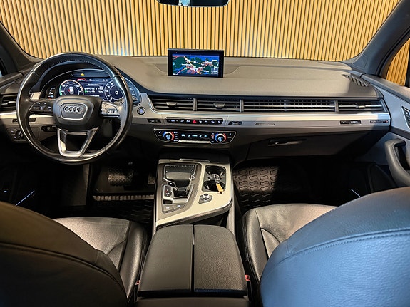 Audi Q7 18 of 26