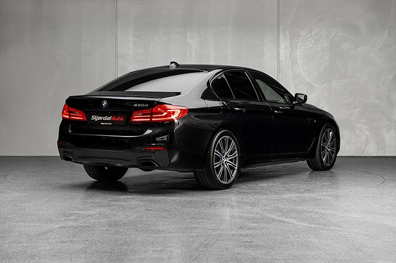 BMW 530d 9 of 30