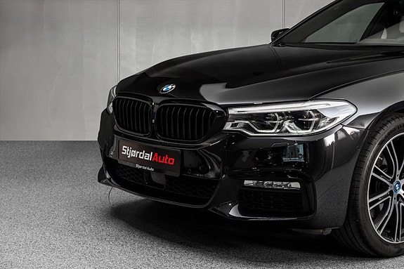 BMW 530d 3 of 30