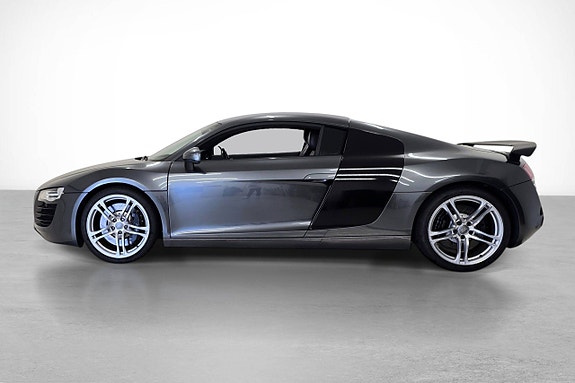 Audi R8 3 of 26