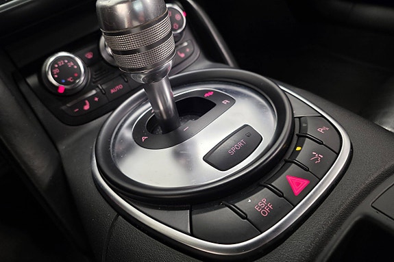 Audi R8 19 of 26