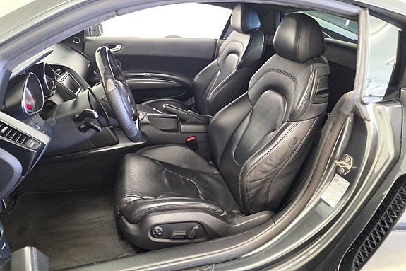 Audi R8 10 of 26