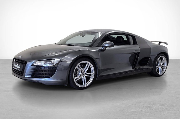 Audi R8 2 of 26