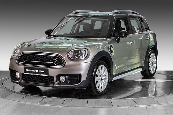 MINI Countryman Cooper SE 3 of 23
