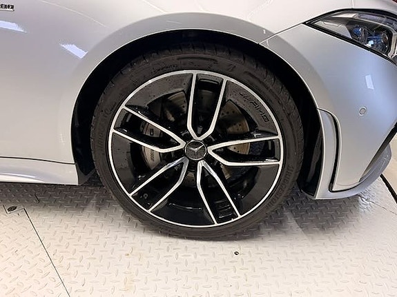 Mercedes-Benz CLS53 7 of 25