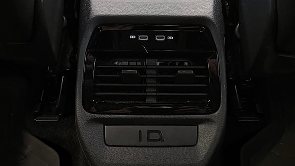 Volkswagen ID.4 GTX 23 of 30