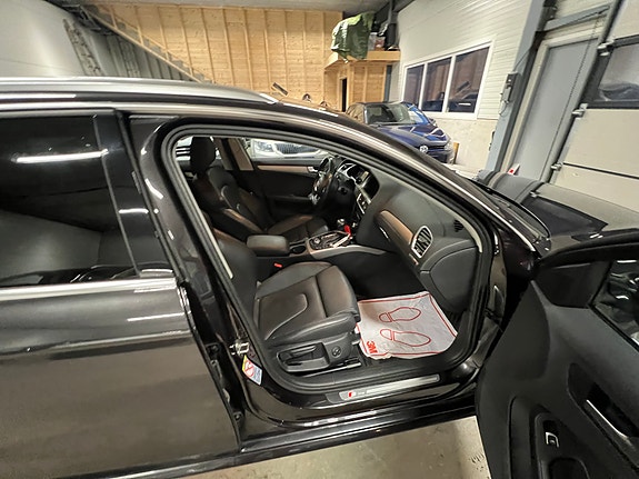 Audi A4 11 of 23