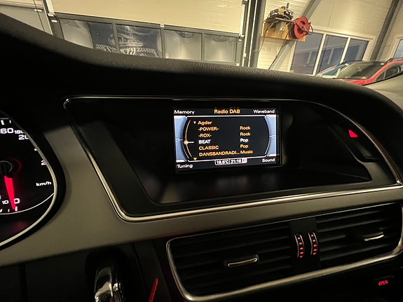 Audi A4 21 of 23