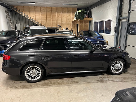 Audi A4 3 of 23