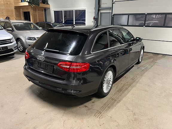 Audi A4 4 of 23