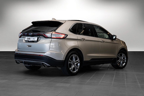 Ford Edge 5 of 26