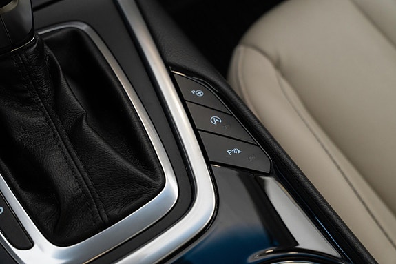 Ford Edge 13 of 26