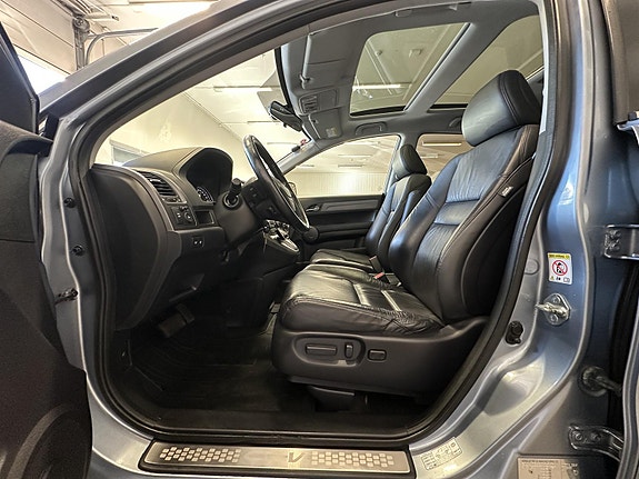 Honda CR-V 7 of 23