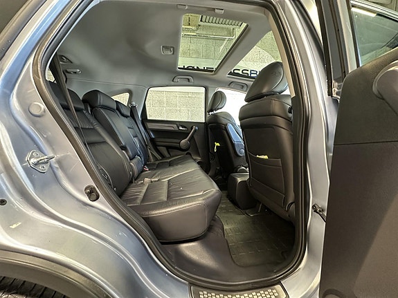 Honda CR-V 12 of 23
