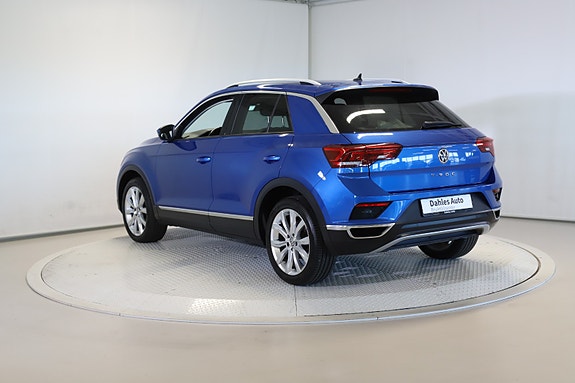 Volkswagen T-Roc 4 of 30