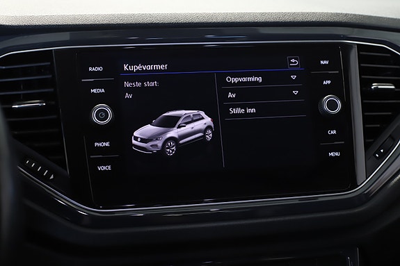 Volkswagen T-Roc 29 of 30