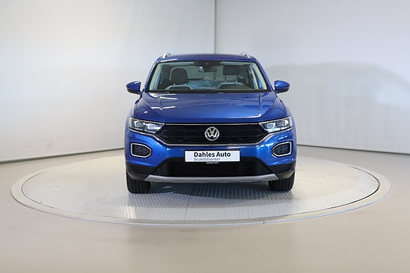 Volkswagen T-Roc 13 of 30