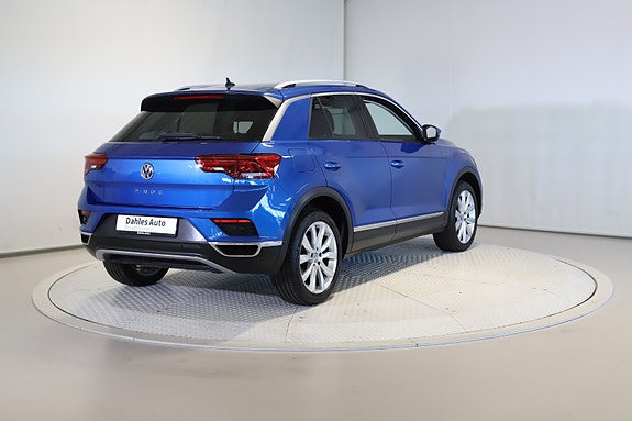 Volkswagen T-Roc 3 of 30