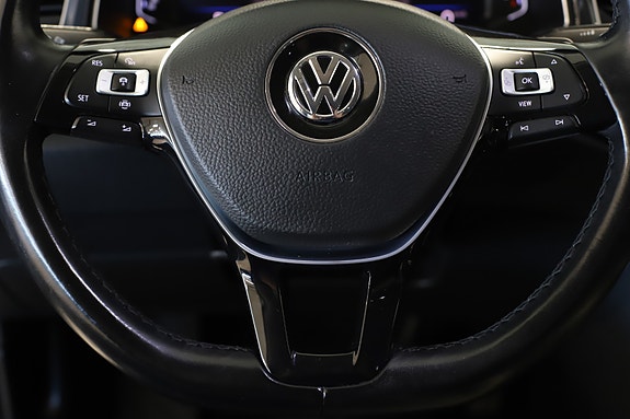 Volkswagen T-Roc 20 of 30