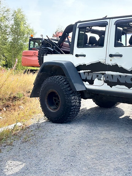 Jeep Wrangler 6 of 6