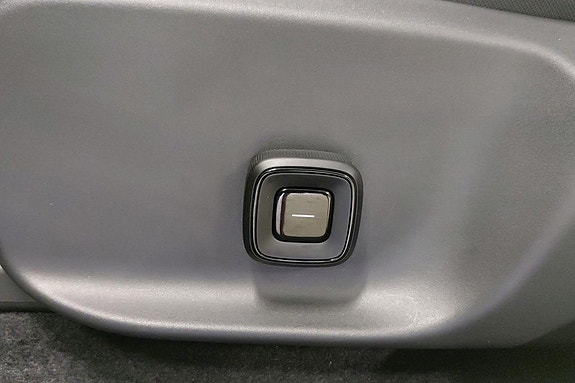 Volvo EX30 24 of 30