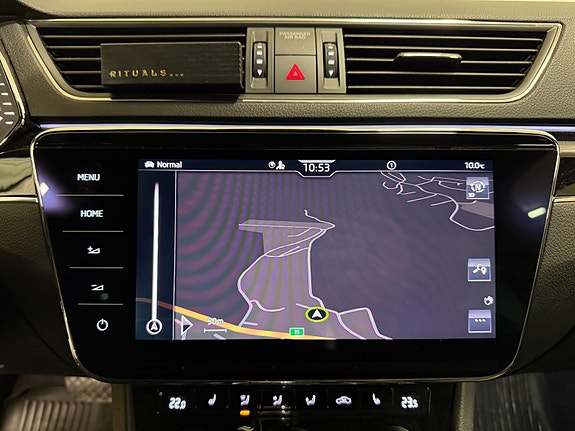Skoda Superb 13 of 27