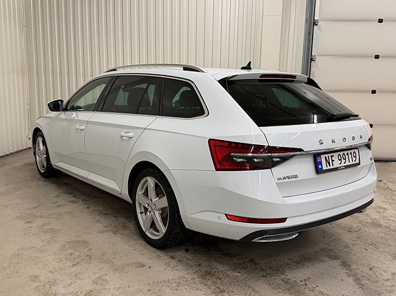 Skoda Superb 4 of 27