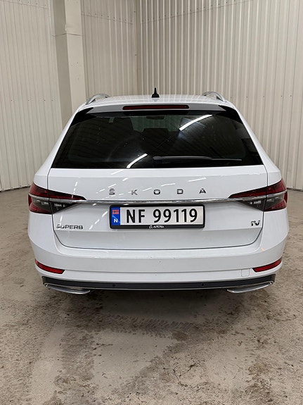 Skoda Superb 5 of 27