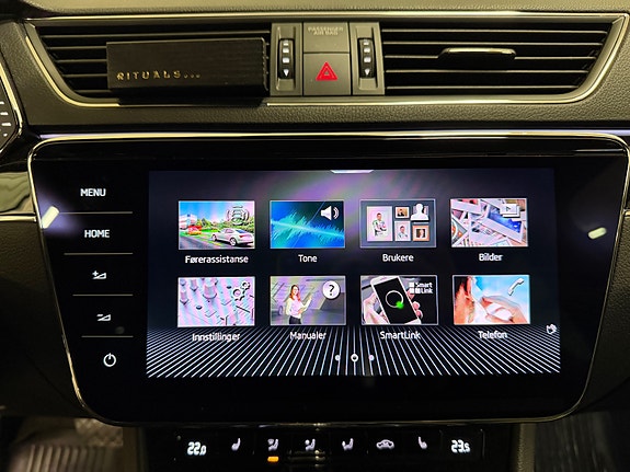 Skoda Superb 14 of 27