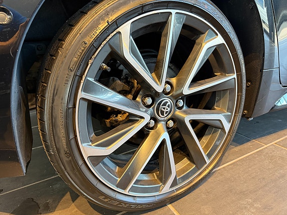 Toyota Corolla 19 of 19