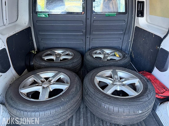 Volkswagen Caddy Maxi 11 of 12