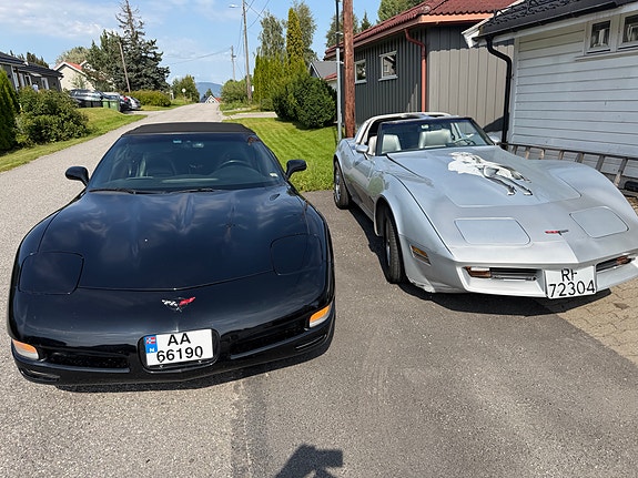 Chevrolet Corvette 15 of 15