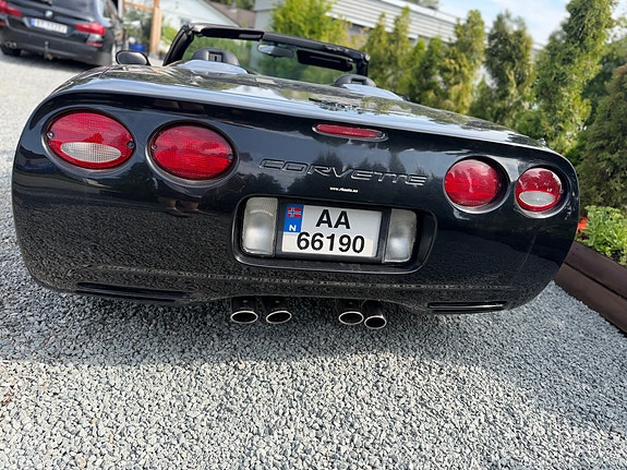 Chevrolet Corvette 7 of 15