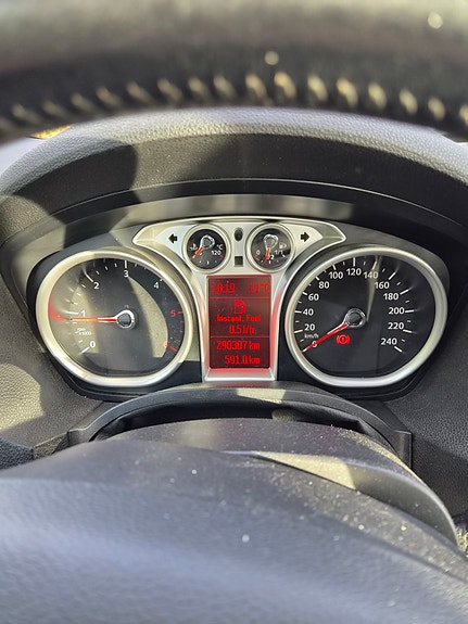 Ford Kuga 9 of 11