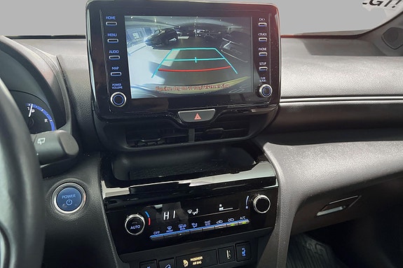 Toyota Yaris Cross 21 of 24