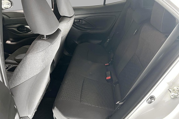 Toyota Yaris Cross 11 of 24
